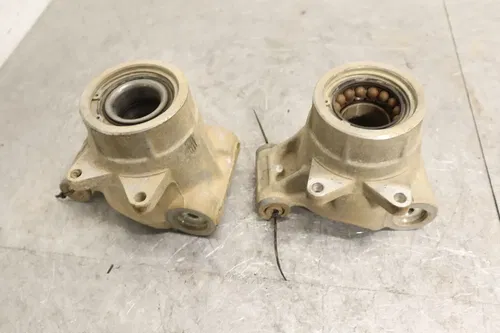 2014 POLARIS SPORTSMAN 400 HO OEM REAR BACK WHEEL RIGHT LEFT HUBS HUB SET