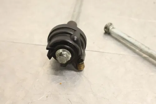 YAMAHA ZUMA 50 50F 50FX FRONT WHEEL RIM AXLE PIVOT BOLT 4VP-F5181-00-00