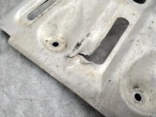 2004 SUZUKI TWIN PEAKS 700 LTV700F 4X4 OEM LOWER BOTTOM SKID PLATE GUARD SHIELD
