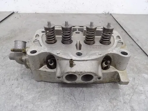 2002 Polaris 700 Twin Cylinder Head Assembly 1201657