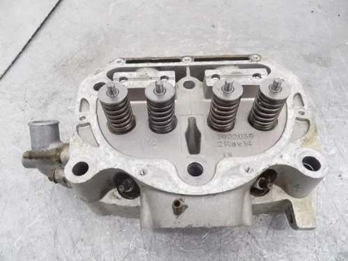 2002 Polaris 700 Twin Cylinder Head Assembly 1201657