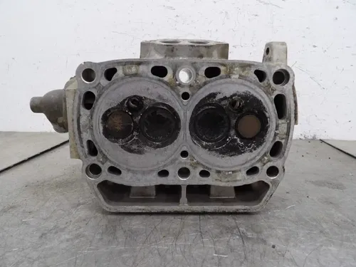 2002 Polaris 700 Twin Cylinder Head Assembly 1201657