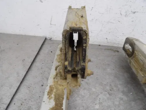 2000 RM250 RM 250 Swingarm Rear Suspension Fork Wheel Support Brace Arm