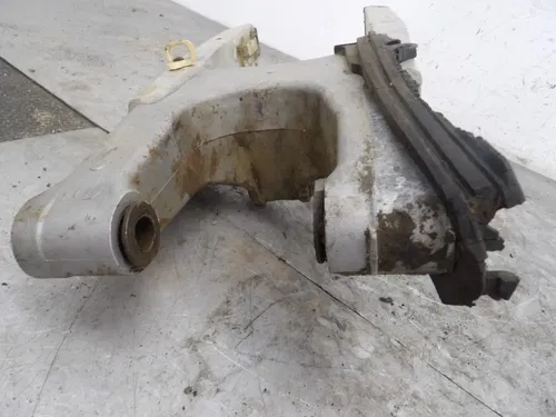 2000 RM250 RM 250 Swingarm Rear Suspension Fork Wheel Support Brace Arm