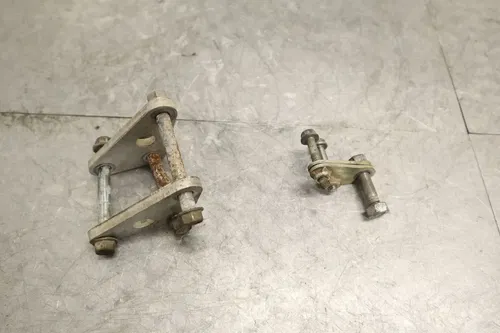 KAWASAKI OEM KLX250 ENGINE MOTOR MOUNT STAY BRACKETS 32029-1855