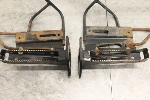 2005 POLARIS PREDATOR 500 OEM LEFT RIGHT FOOT RESTS PEGS STEPS 1013851-067