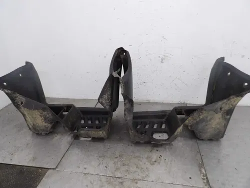2003 SUZUKI OZARK 250 OEM LEFT RIGHT FOOT REST PEG STEP FOOTWELLS FLOOR BOARD