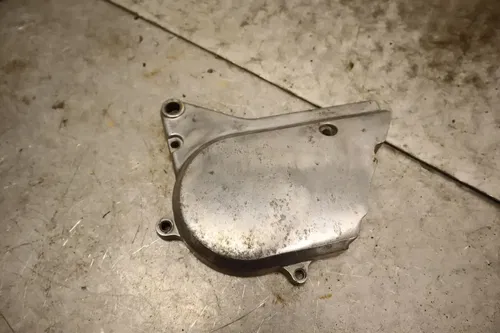 1979 SUZUKI GS850G OEM ENGINE SECONDARY DRIVE UNIT COVER