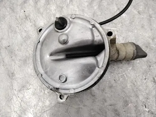 2004 SUZUKI TWIN PEAKS 700 LTV700F 4X4 OEM OIL COVER W DIP STICK REVERSE SENSOR