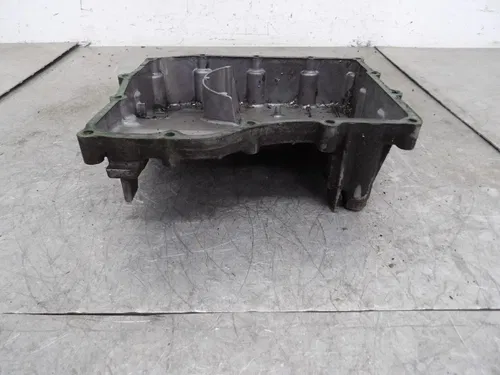 98-99 HONDA CBR900RR ENGINE MOTOR BOTTOM OIL PAN COVER
