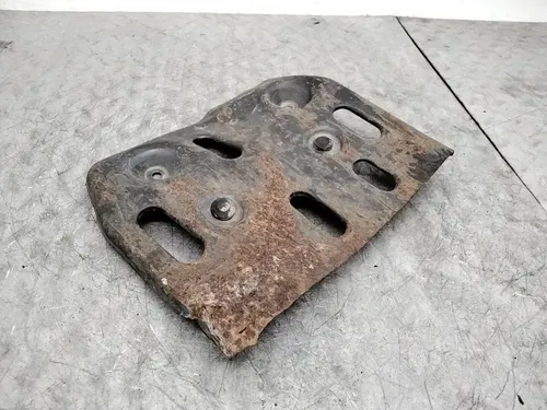 2005 KAWASAKI KFX700 OEM LOWER BOTTOM SWINGARM SKID PLATE GUARD SHIELD