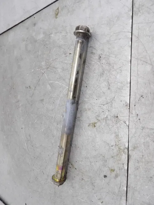 Kawasaki 650R 650 Ninja 12-16 Rear Swingarm Axle Bolt & Nut Spindle 33032-1142