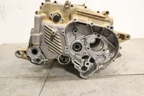 2000 Yamaha Kodiak 400 YFM400A OEM ENGINE MOTOR CRANKCASE CRANK CASES BLOCK