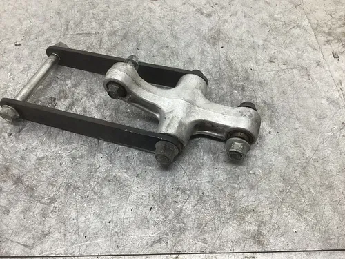 1998 Suzuki Katana 600 GSX600F OEM REAR DOGBONE SHOCK LINKAGE LINK 62600-08810