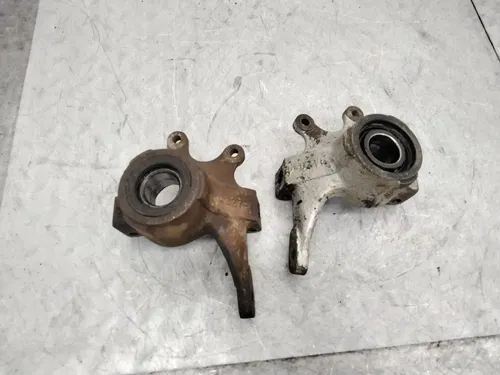 2000 ARCTIC CAT 300 4X4 OEM FRONT STEERING KNUCKLES SET PAIR