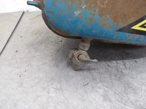 1972 1973  Honda SL350 Gas Tank NOT USEABLE WALL HANGER RUSTED OUT