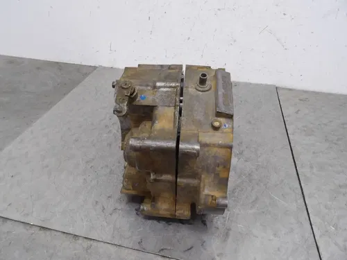 2006 YAMAHA TTR125E OEM LEFT RIGHT ENGINE MOTOR CRANKCASE CRANK CASES BLOCK