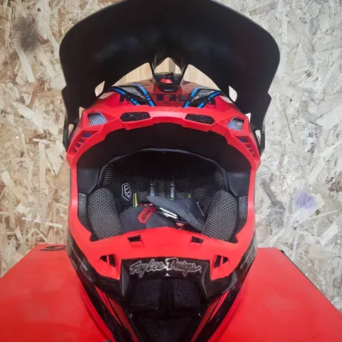 NEW TLD Troy Lee Designs SE5 Carbon