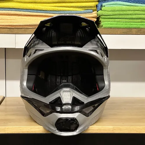 Alpinestars SM10 Helmets - Size Large