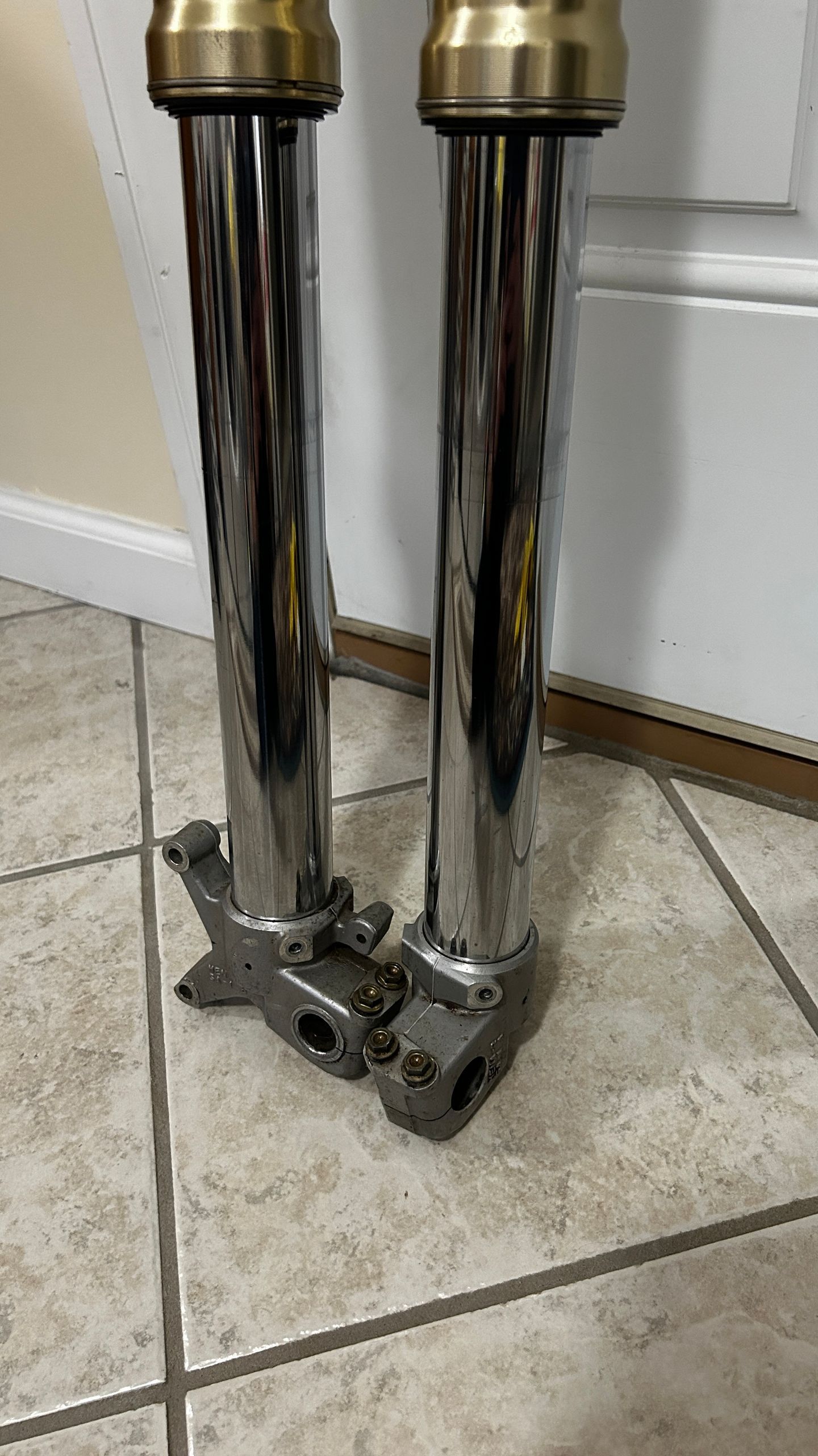 04-08 Crf250r Shows Forks