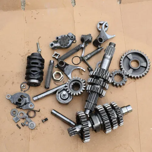 2004 Kawasaki KX250F KX 250 F Transmission Assembly Shaft Gears Forks RMZ250 05