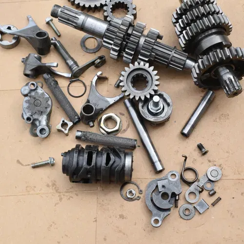 2004 Kawasaki KX250F KX 250 F Transmission Assembly Shaft Gears Forks RMZ250 05