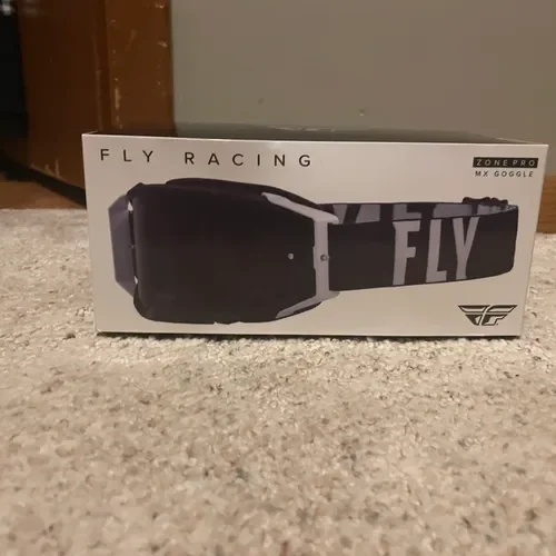 Xl Fly Formula Carbon With Goggles (barely Used)