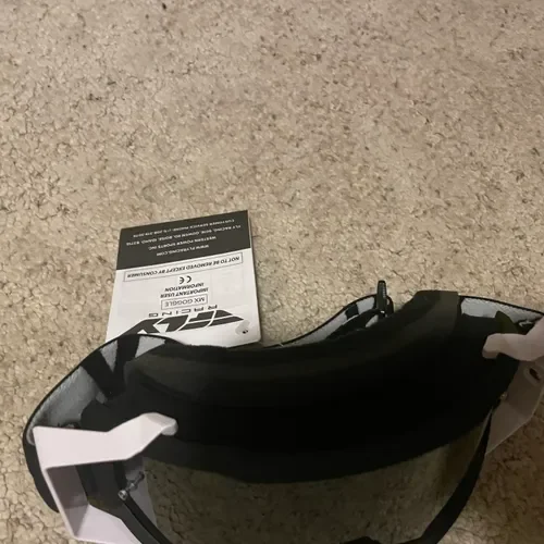 Xl Fly Formula Carbon With Goggles (barely Used)