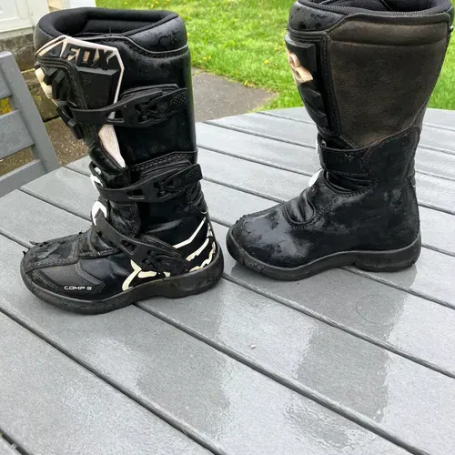 Fox racing comp 3 youth size 1 boots