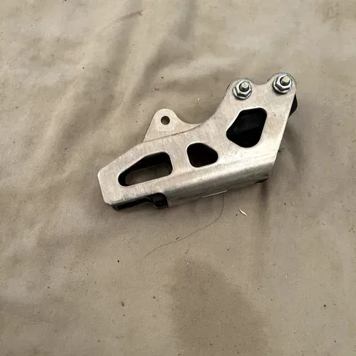 2019-2023 yz250f new oem chain guide 