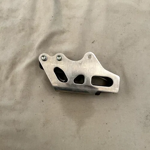 2019-2023 yz250f new oem chain guide 