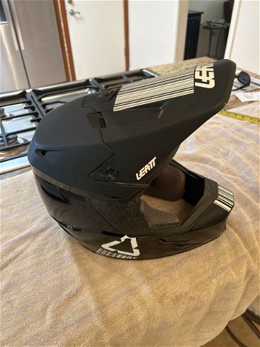 Leatt Helmet Gpx 