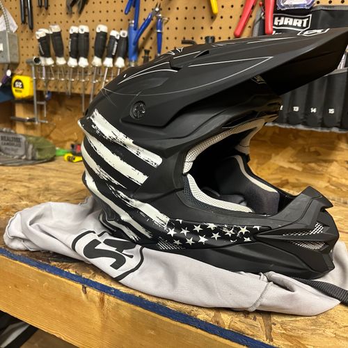 Shoie Vfx Evo In The Faithful Color Way 