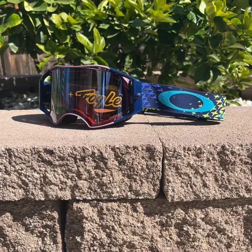 Oakley Custom Airbrakes 