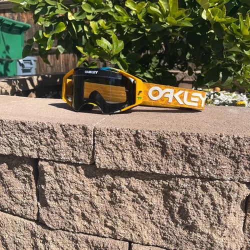 Oakley Custom Airbrakes 