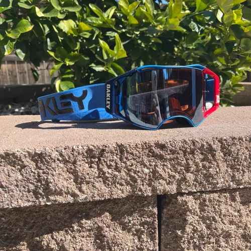 Oakley Custom Airbrakes 