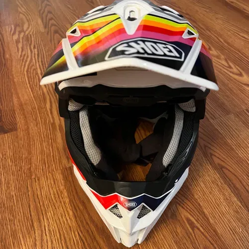 Shoei Helmet VFX-Evo Size Small. 