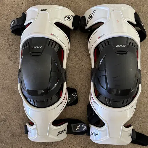 POD K300MX Knee Brace XL ホワイト/レッド Pod MX K300 Knee Braces XL