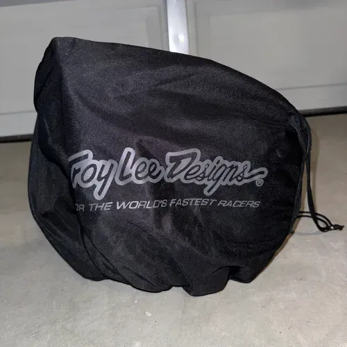 Troy Lee Designs Helmet 