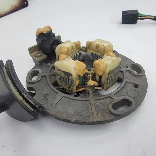 2002 1999-2005 YAMAHA YZ250 Stator Generator Alternator Ignition 5CU-85560-10-00