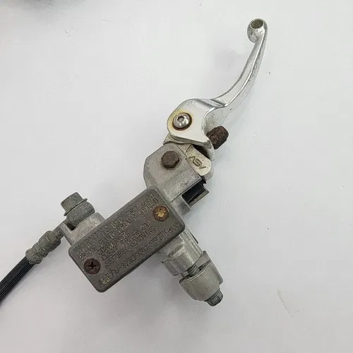 2004 2004-2025 YAMAHA YZ85 YZ 85 Front Brake Caliper Master Cylinder Assembly