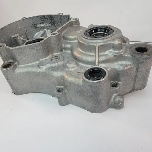2008 2008-2013 KAWASAKI KX 100 KX 85 Left Side Crankcase Bottom End Case OEM