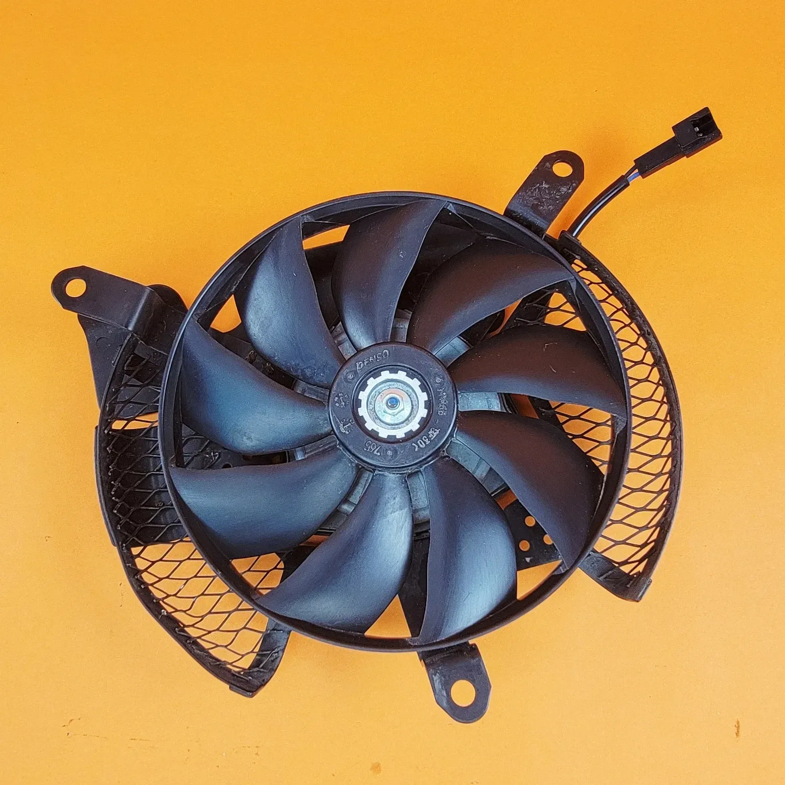 18-23 SUZUKI GSXS 750 OEM Radiator Fan Cooling Fan Tested Good 17800-13K00