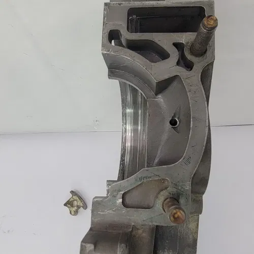 2009 2005-2012 KTM 150SX 125SX Crankcase Engine Bottom End Right Block Case OEM