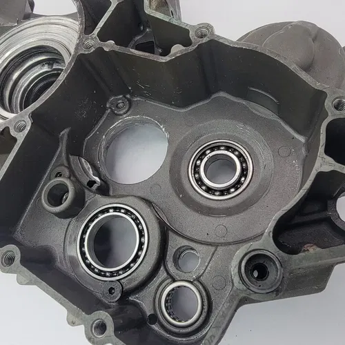 2009 2005-2012 KTM 150SX 125SX Crankcase Engine Bottom End Right Block Case OEM