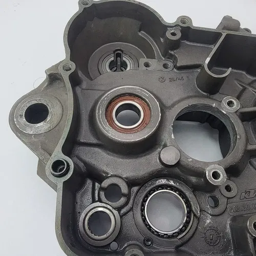 2009 2005-2012 KTM 150SX 125SX Crankcase Engine Bottom End Right Block Case OEM