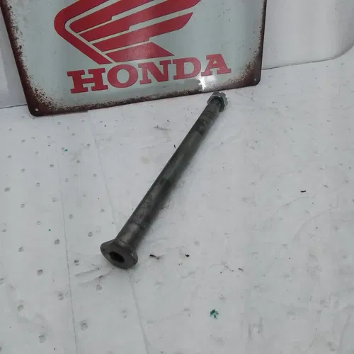 2004 02-20 Honda CRF250R CRF450R Swingarm Pivot With Nut OEM 52101-KZ4-J40