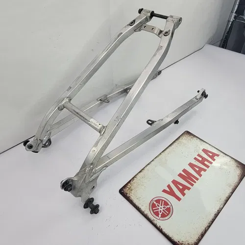 2003 YAMAHA YZ450F YZ250F SUBFRAME REAR SUB FRAME 5TA-21190-00-00 OEM