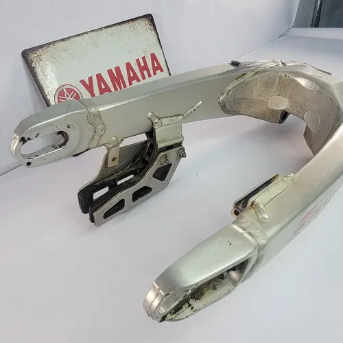 2004 2003-2004 Yamaha YZ450F Swingarm Swing Arm Suspension 5UN-22110-00-00