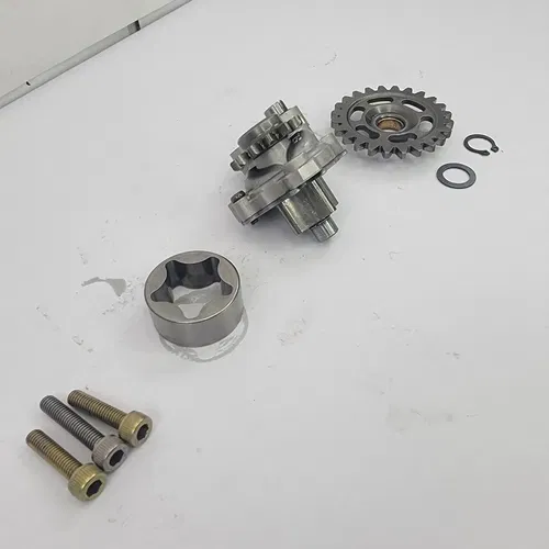 2003 2003-2005 YAMAHA YZ450F WR450F Engine Motor Oil Pump Gear Bolts Screen OEM